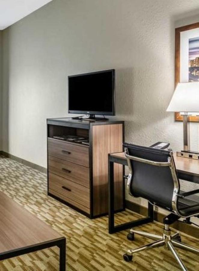 Riverview & Suites, Ascend Collection Hotel